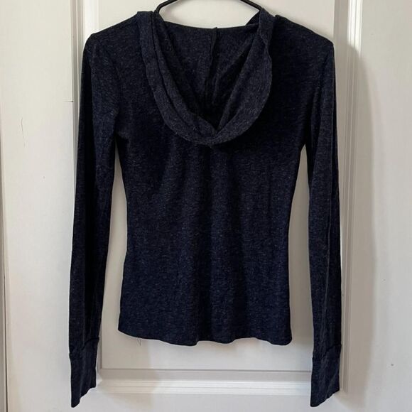 Vintage Y2K Navy Blue Gray Henley Long Sleeves with Hoodie from Urban Behavior - Picture 5 of 7